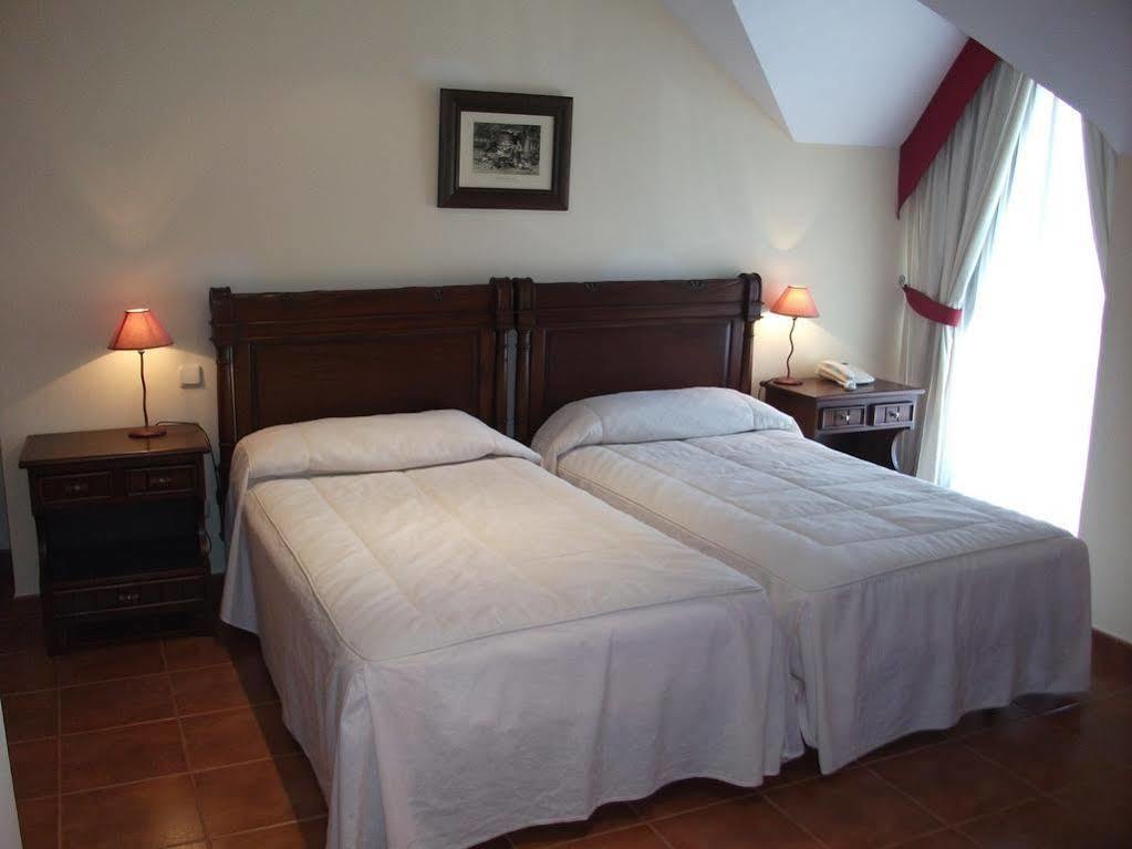 Hotel Doña Matilde Estepona Buitenkant foto